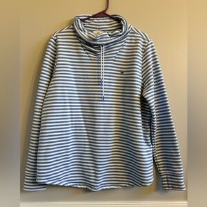 Vineyard Vines funnel neck sweatshirt, EUC, XL